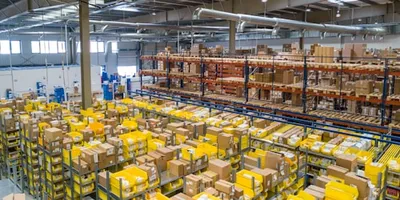 Warehouse forklift rental Kuwait - material handling equipment for logistics